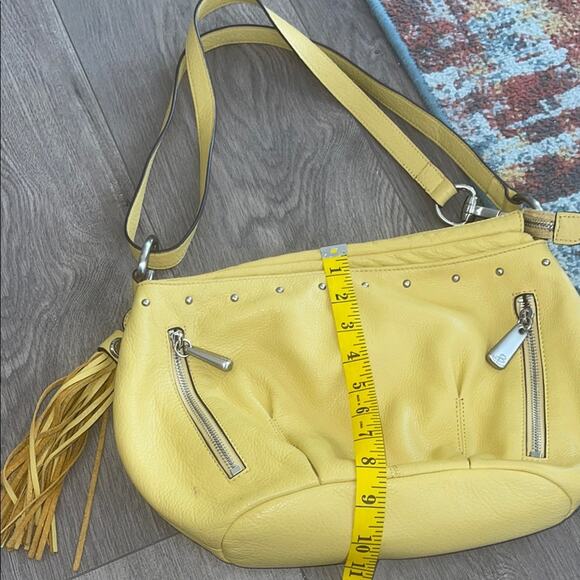 B Makouski woman's Yellow medium Leather Shoulder Bag - Picture 6 of 10